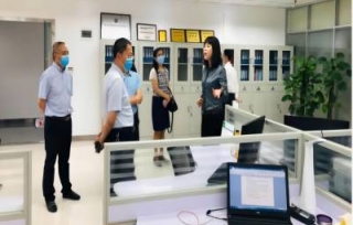 2020年5月27日，绵阳市人社局党组书记、局长张斯恩一行，在北碚区人社局党组书记、局长吴镜熙的陪同下，到访市产学研合作促进会。