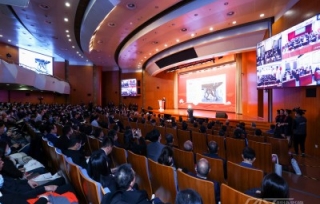 2023年2月20日上午，重庆市产学研合作促进会组织学会负责人、秘书处全体工作人员等20余人观看2023“科创中国”年度会议直播。