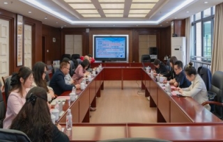 2024年4月9日，市产学研合作促进会、渝北区科协、重庆工业职业技术学院联合召开产学研合作座谈会。