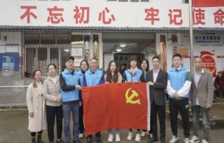 2024年11月12日，市产学研合作促进会党支部与万州区恒合土家族乡鸿凤村村支两委以党建联建助力乡村振兴开展特色党建活动。